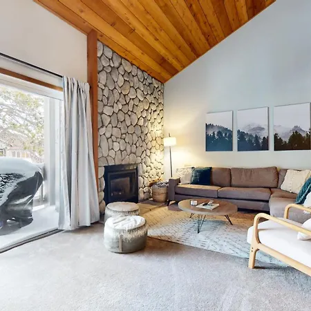 Snowcreek IV #594 Condo